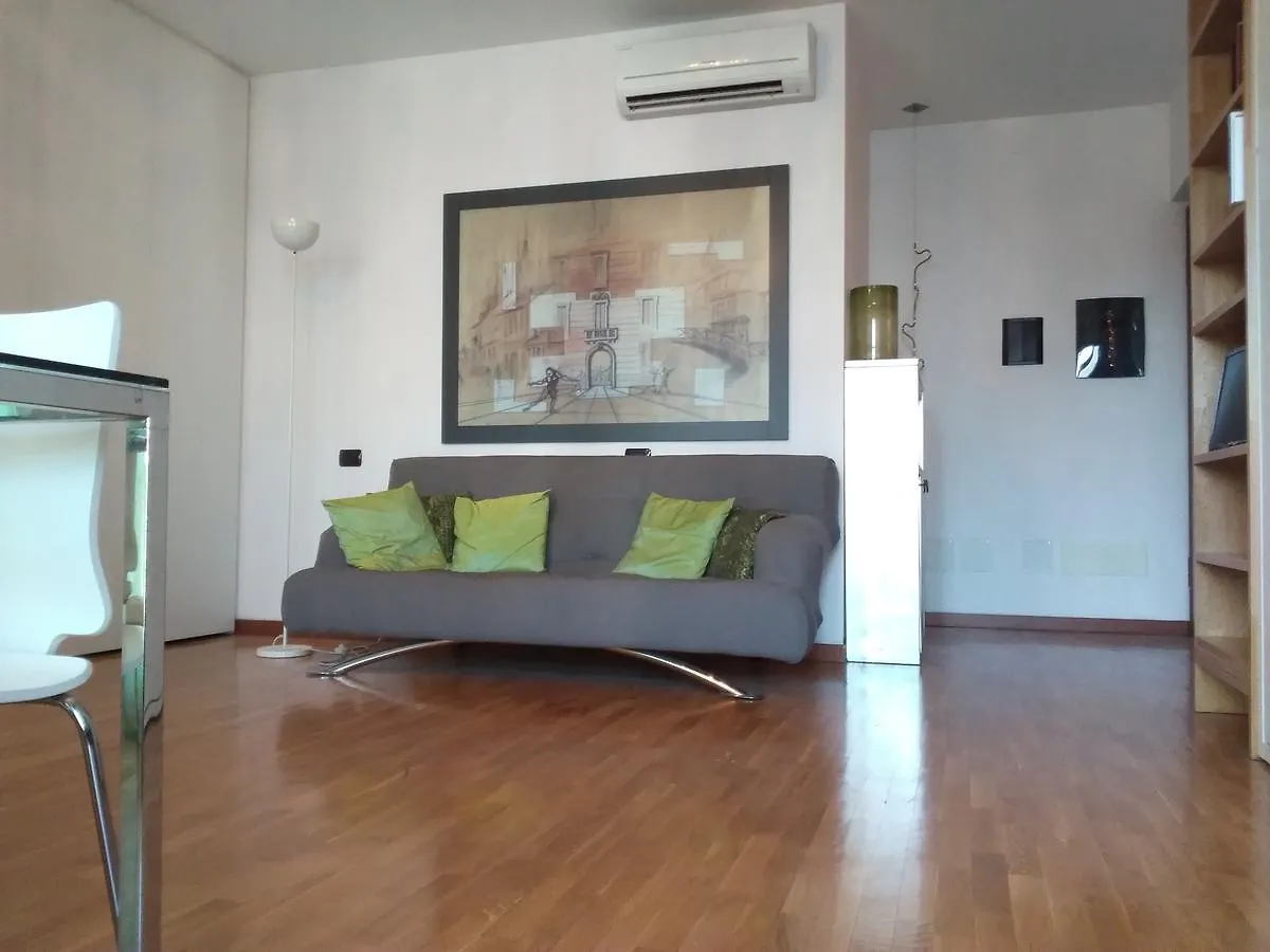 Kibilu - Via Vignola - Porta Romana - Universita Bocconi Milaan Appartement